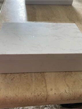 White Marble Box with Lid 8x5x2.5 inch Jewelry Cache Makeup Decor